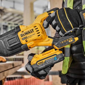 اره افقی بر شارژی 20ولت دیوالت DCS386N - تصویر ۴